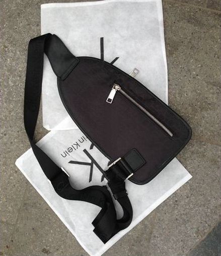 Сумка Calvin Klein через плечо S14