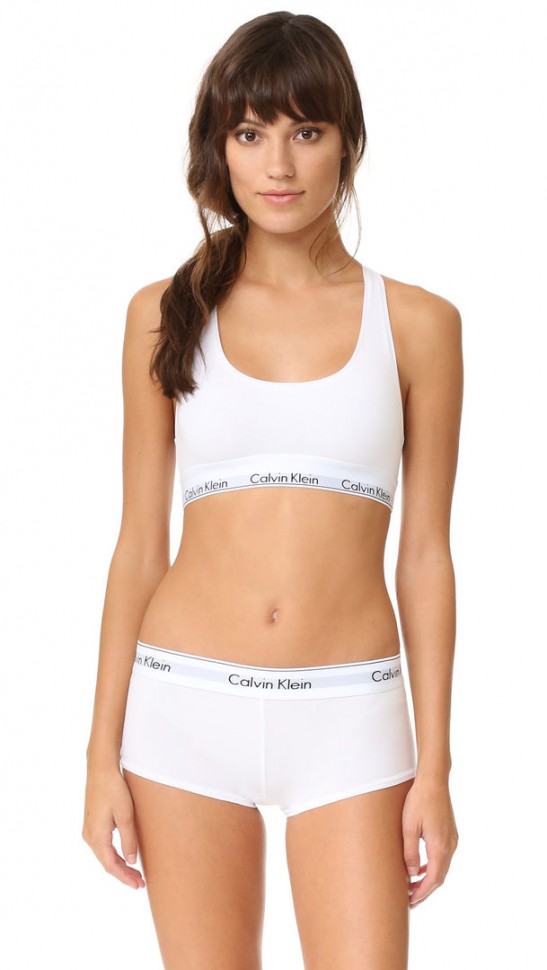 Женский комплект Calvin Klein с чашечками белый: топ и шортики C12