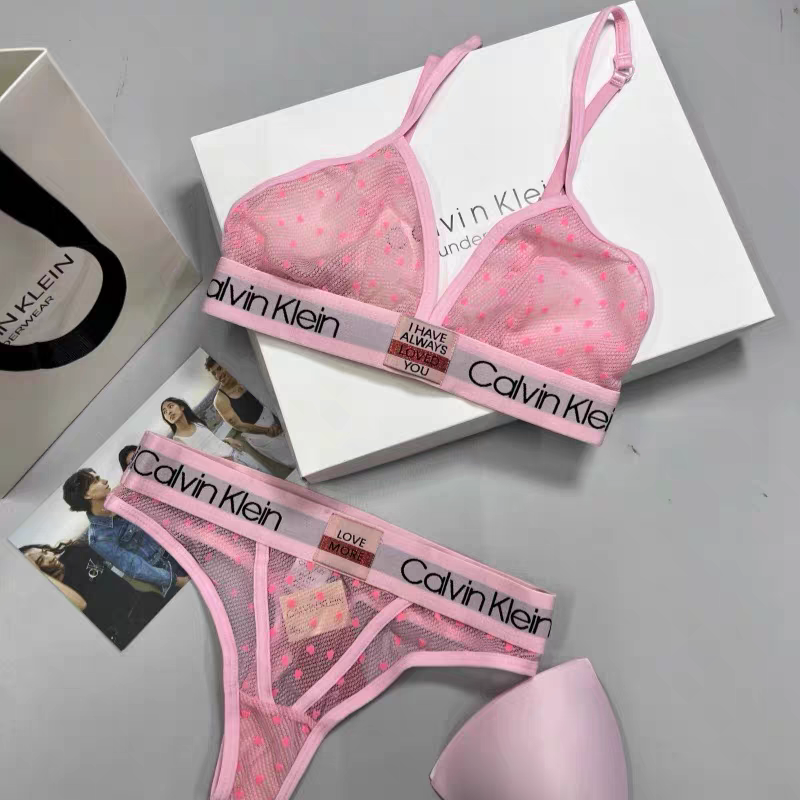 Женский комплект Calvin Klein в сеточку розовый: топ и стринги CA22