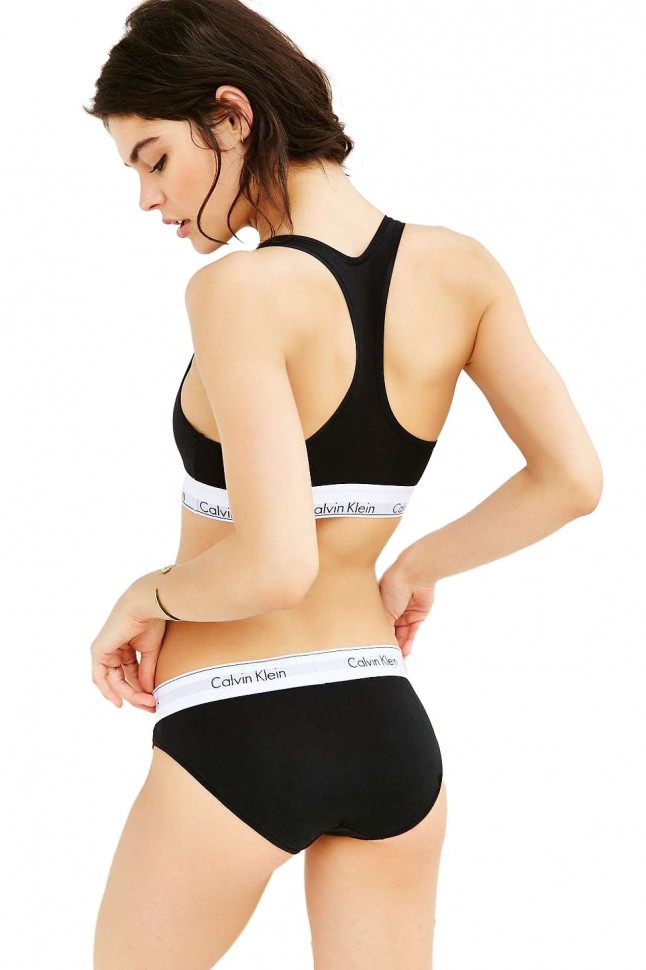 Женский комплект Calvin Klein с чашечками черный: топ и плавки C01
