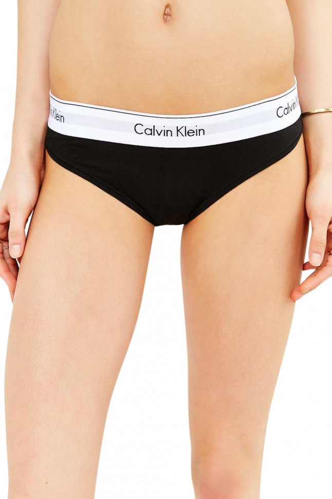 Женский комплект Calvin Klein с чашечками черный: топ и плавки C01