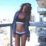 Женский комплект Calvin Klein с чашечками черный: топ и стринги C06